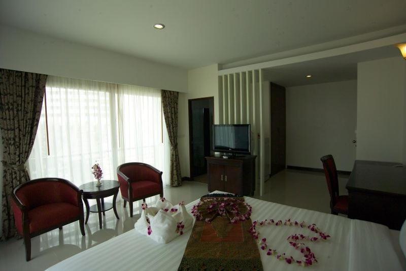 The New Eurostar Jomtien Beach Hotel Экстерьер фото